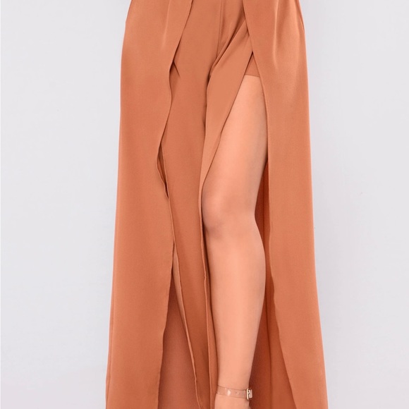 Fashion Nova Wide Leg Slit Pants - Picture 4 of 5